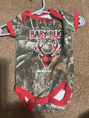 Realtree Camo Baby Bodysuit with Red Trim and Plaid Buck